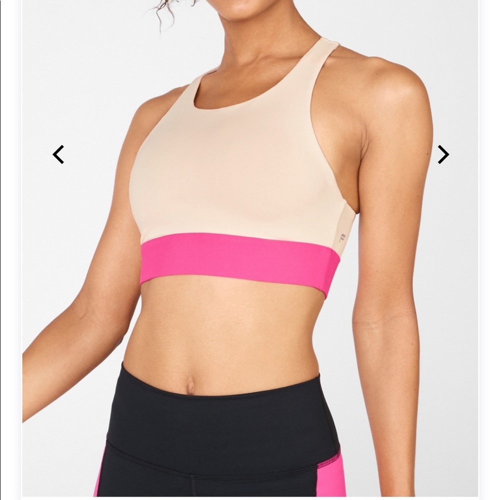 Fabletics Ella sports Bra